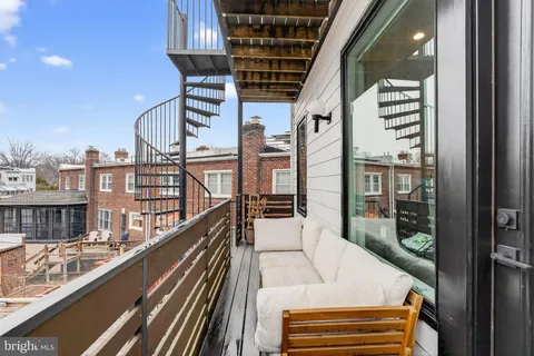 $825,000 | 1419 Upshur Street Northwest, Unit 2, Washington, DC 20011