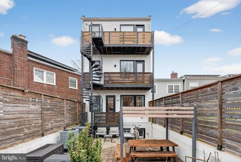 $825,000 | 1419 Upshur Street Northwest, Unit 2, Washington, DC 20011