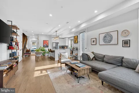 $825,000 | 1419 Upshur Street Northwest, Unit 2, Washington, DC 20011