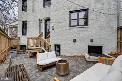 $825,000 | 1419 Upshur Street Northwest, Unit 2, Washington, DC 20011