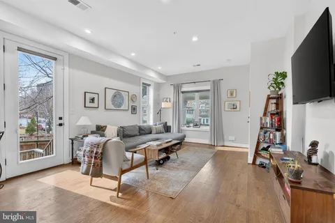 $825,000 | 1419 Upshur Street Northwest, Unit 2, Washington, DC 20011