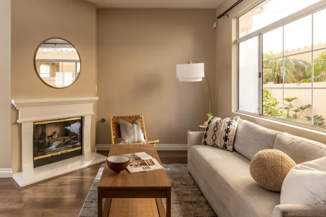 $749,900 | 4064 Front Street, Unit 2, San Diego, CA 92103