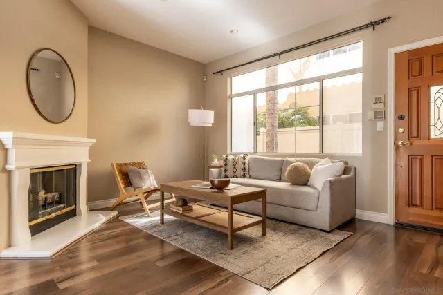 $749,900 | 4064 Front Street, Unit 2, San Diego, CA 92103