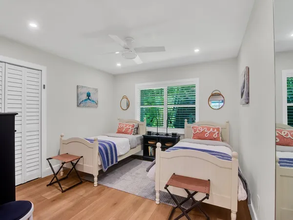 $8,500 | 1985 Coco Plum Lane, Vero Beach, FL 32963