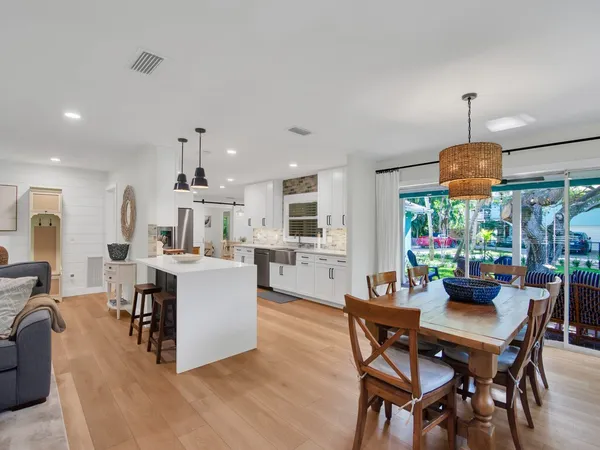 $8,500 | 1985 Coco Plum Lane, Vero Beach, FL 32963