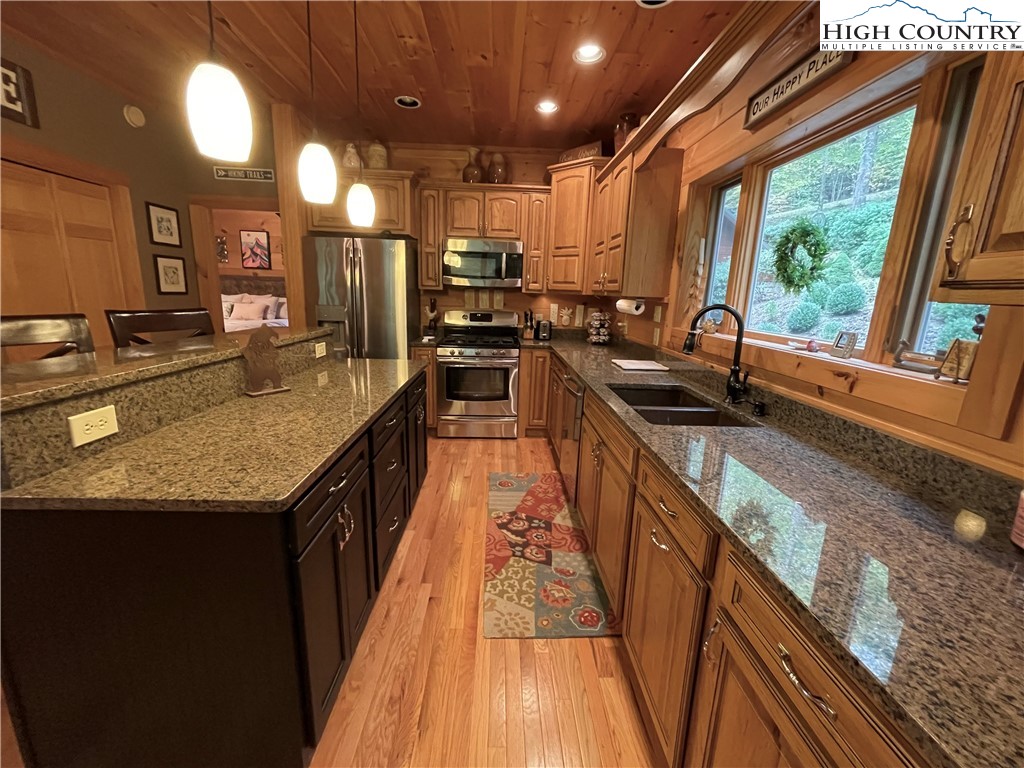 532 Woodland Ridge Lansing, NC 28643 - Photo 18 of 33 Gallery Image 18