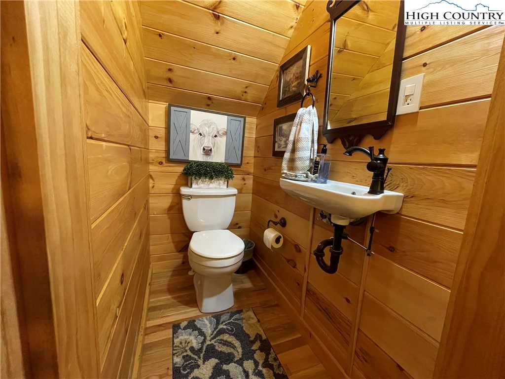 532 Woodland Ridge Lansing, NC 28643 - Photo 21 of 33 Gallery Image 21