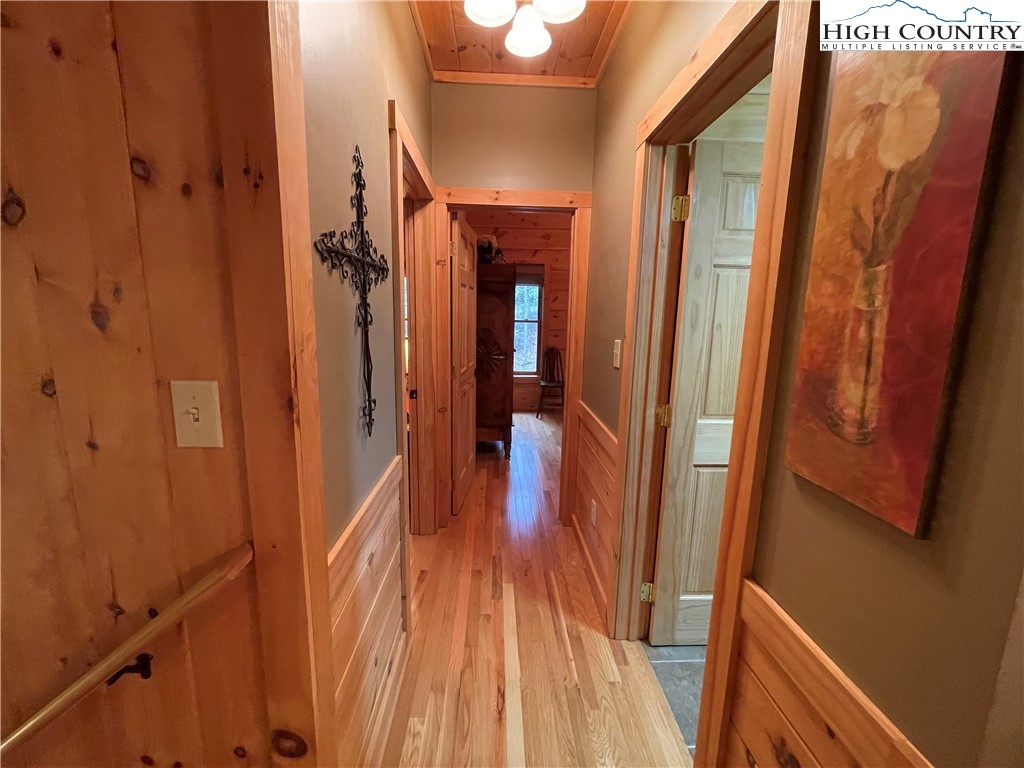 532 Woodland Ridge Lansing, NC 28643 - Photo 28 of 33 Gallery Image 28