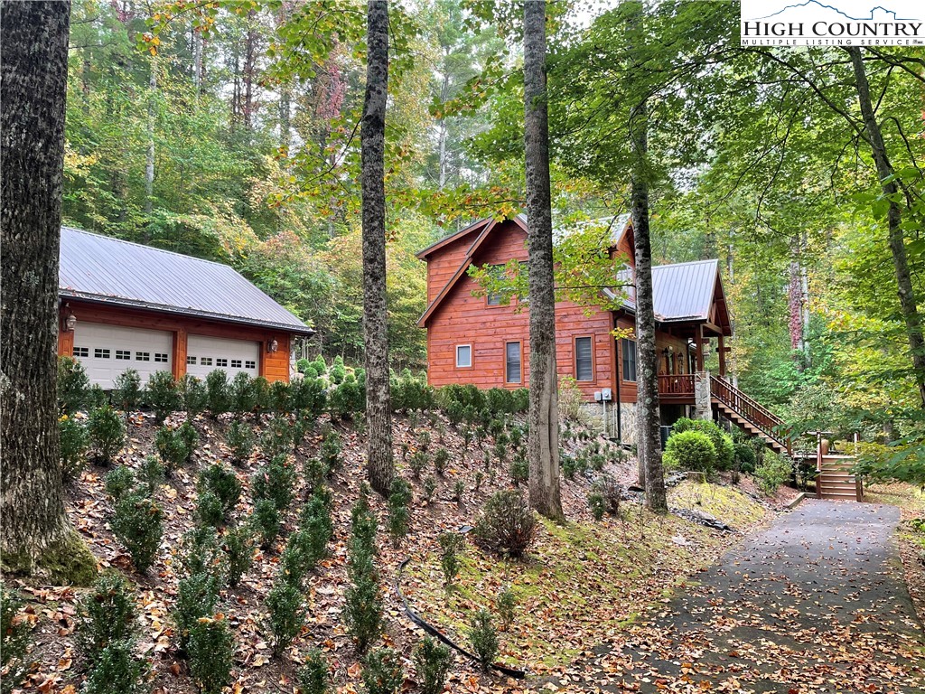 532 Woodland Ridge Lansing, NC 28643 - Photo 3 of 33 Gallery Image 3