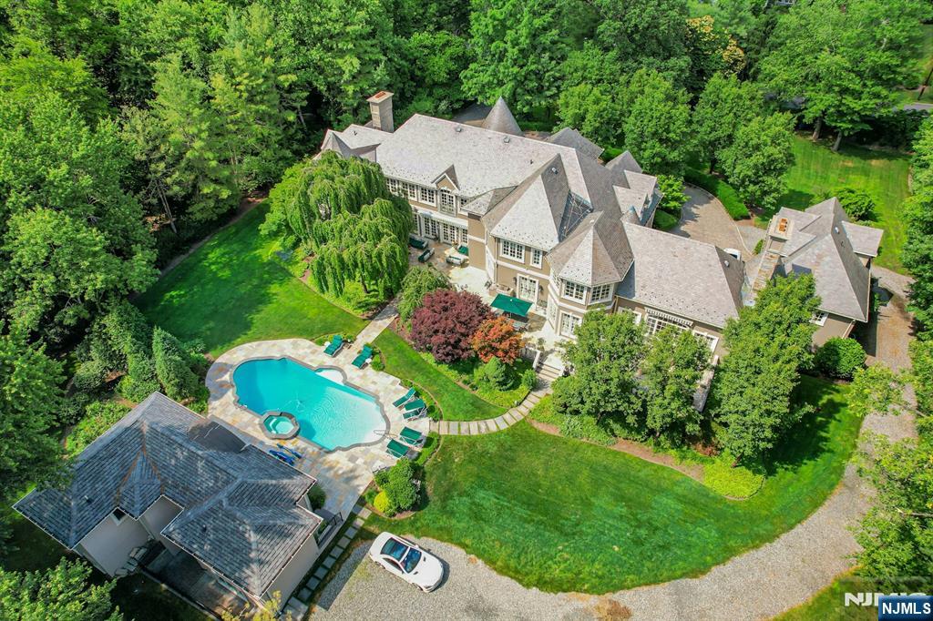 86 Fox Hedge Road Saddle River, NJ 07458 - Photo 42 of 44