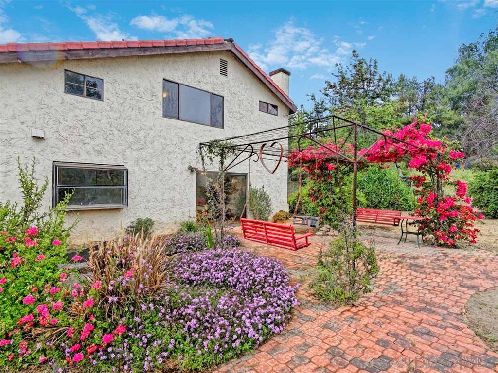 1365 Ryan Ridge Road El Cajon, CA 92021 - Photo 6 of 25