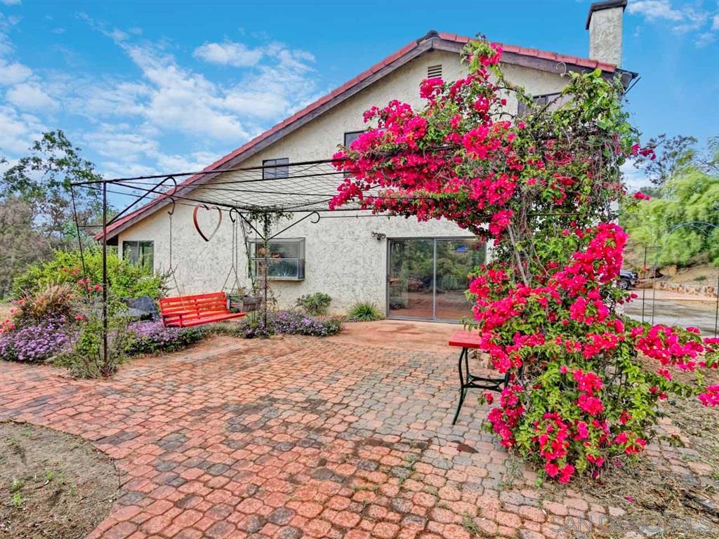 1365 Ryan Ridge Road El Cajon, CA 92021 - Photo 7 of 25