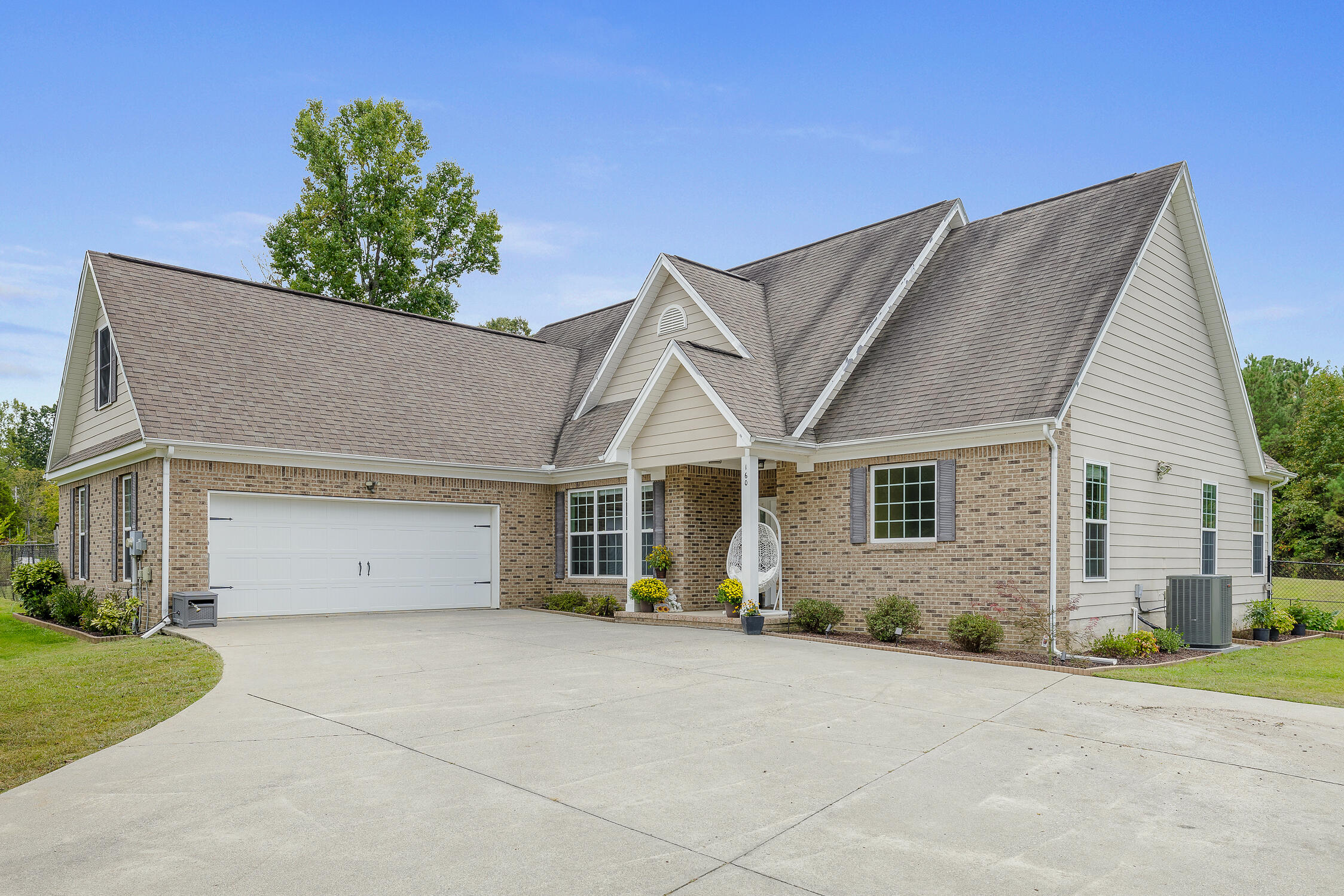 160 Pine View Ln Southwest