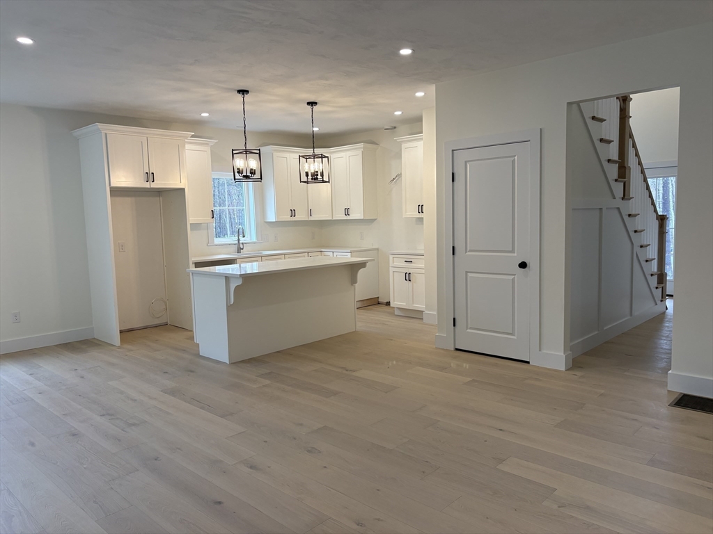 306 Fisher Road Holden, MA 01520 - Photo 6 of 27