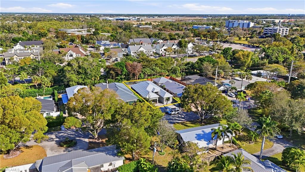 1050 13th Street North Naples, FL 34102 - Photo 4 of 11