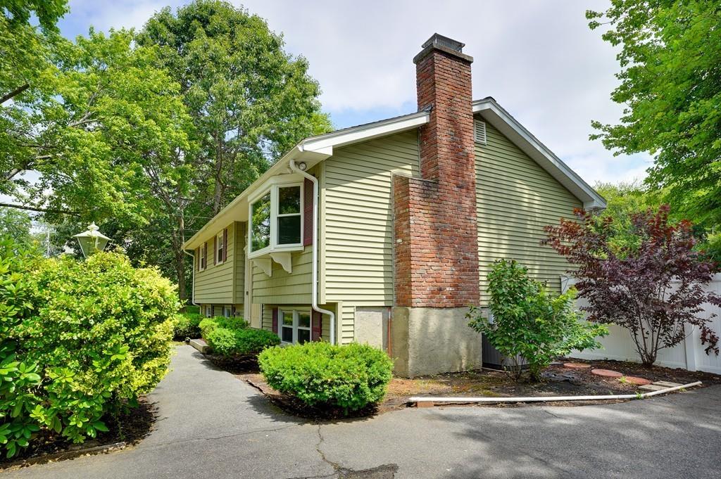 125 Baldwin Road Billerica, MA 01821 - Photo 2 of 24 Gallery Image 2