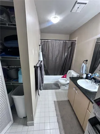 $1,750 | 7220 Northwest 179th Street, Unit 206, Hialeah, FL 33015