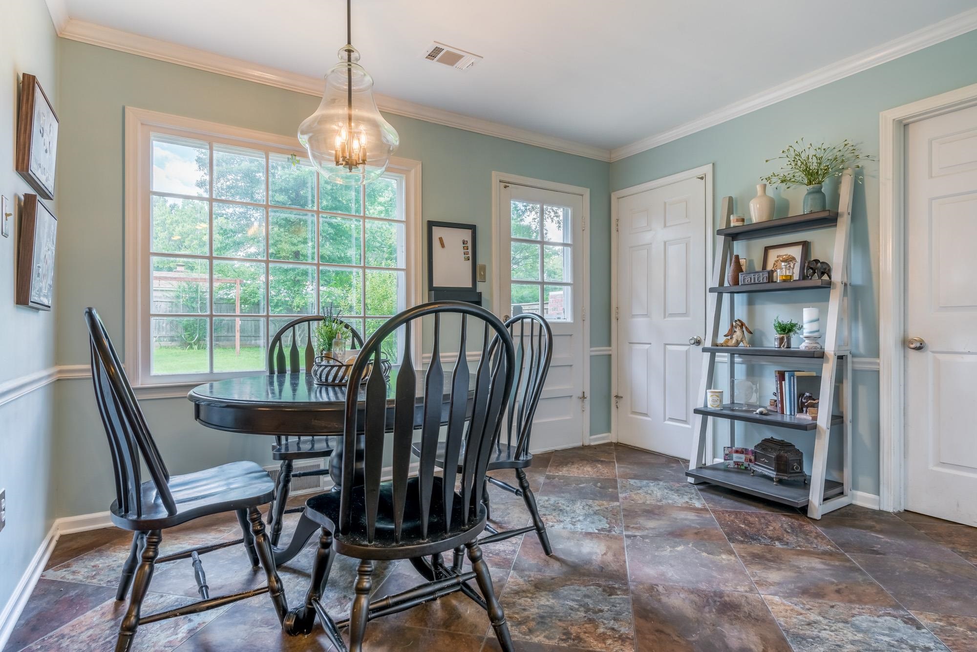 2019 Corbin Road Germantown, TN 38139 - Photo 9 of 25 Gallery Image 9