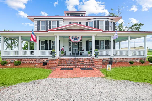 $647,500 | 2530 St Charles Road, Bishopville, SC 29010