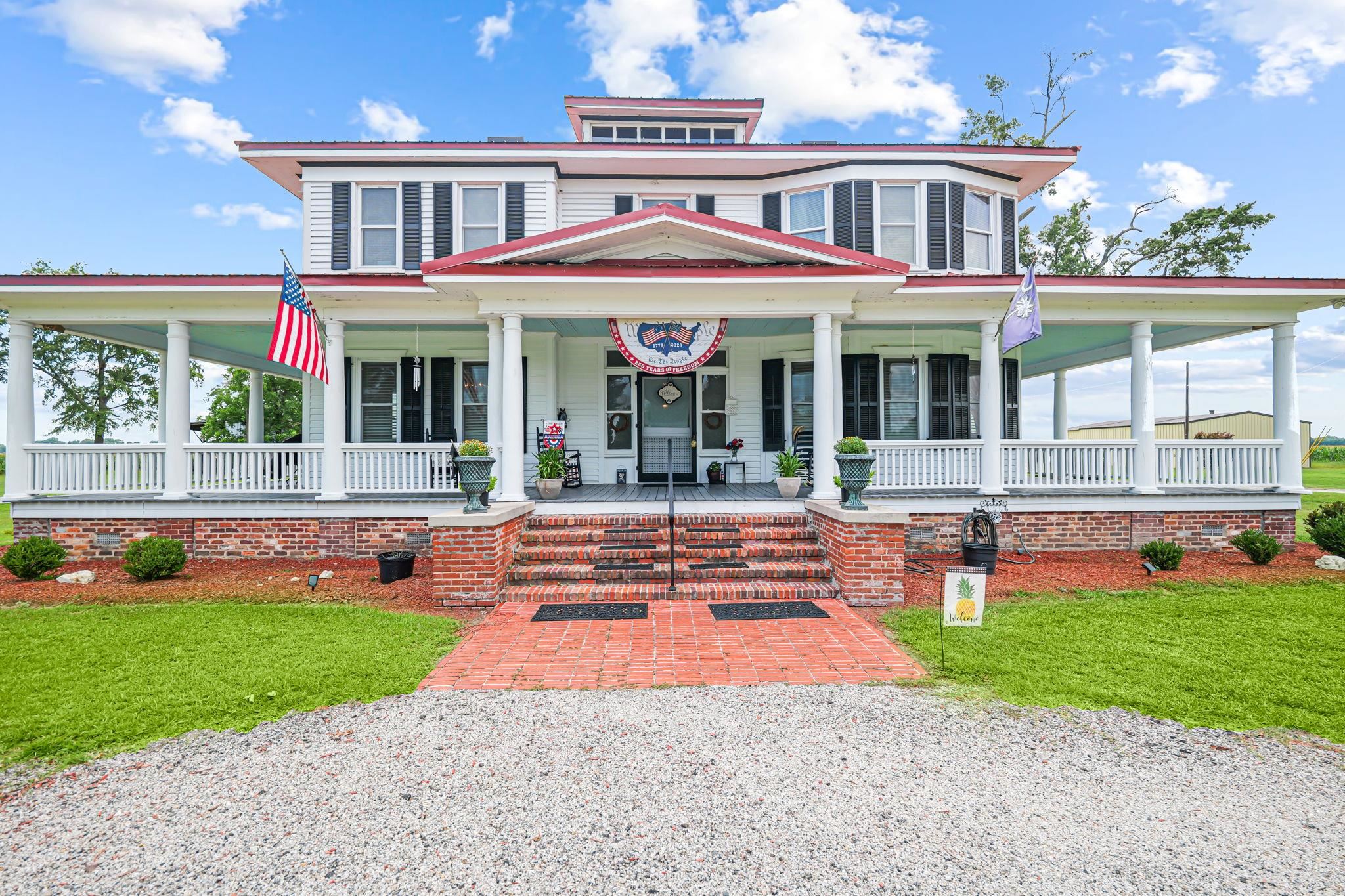 2530 St Charles Road Bishopville, SC 29010 - Photo 1 of 57
