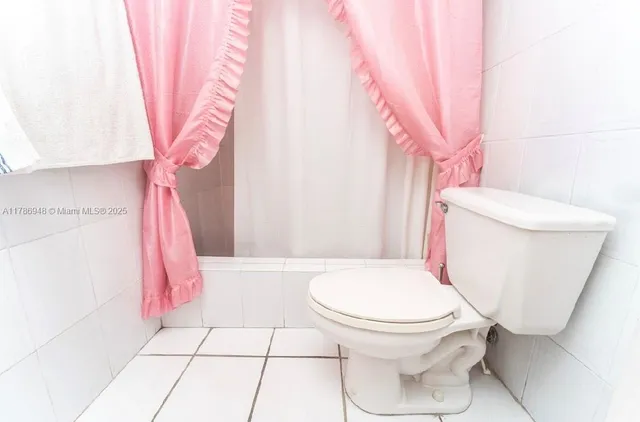 $289,900 | 8635 Northwest 8th Street, Unit 101, Miami, FL 33126