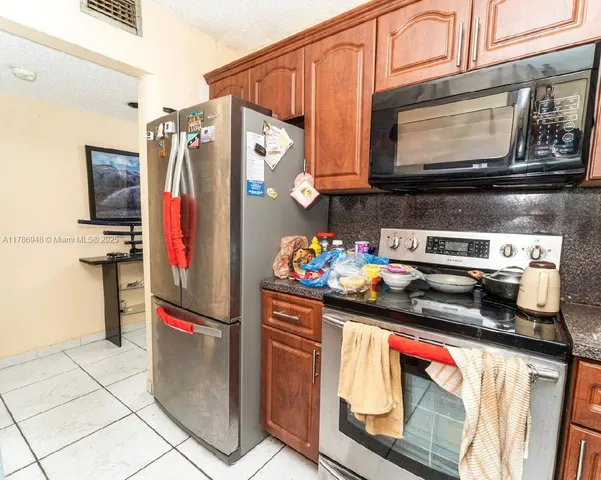 $289,900 | 8635 Northwest 8th Street, Unit 101, Miami, FL 33126