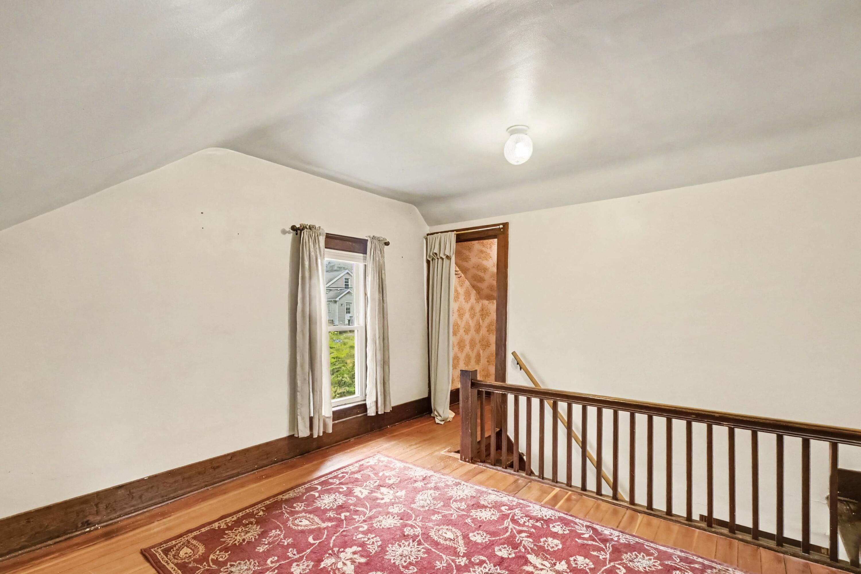 310 Fleming Street Howell, MI 48843 - Photo 10 of 24 016_file_3363