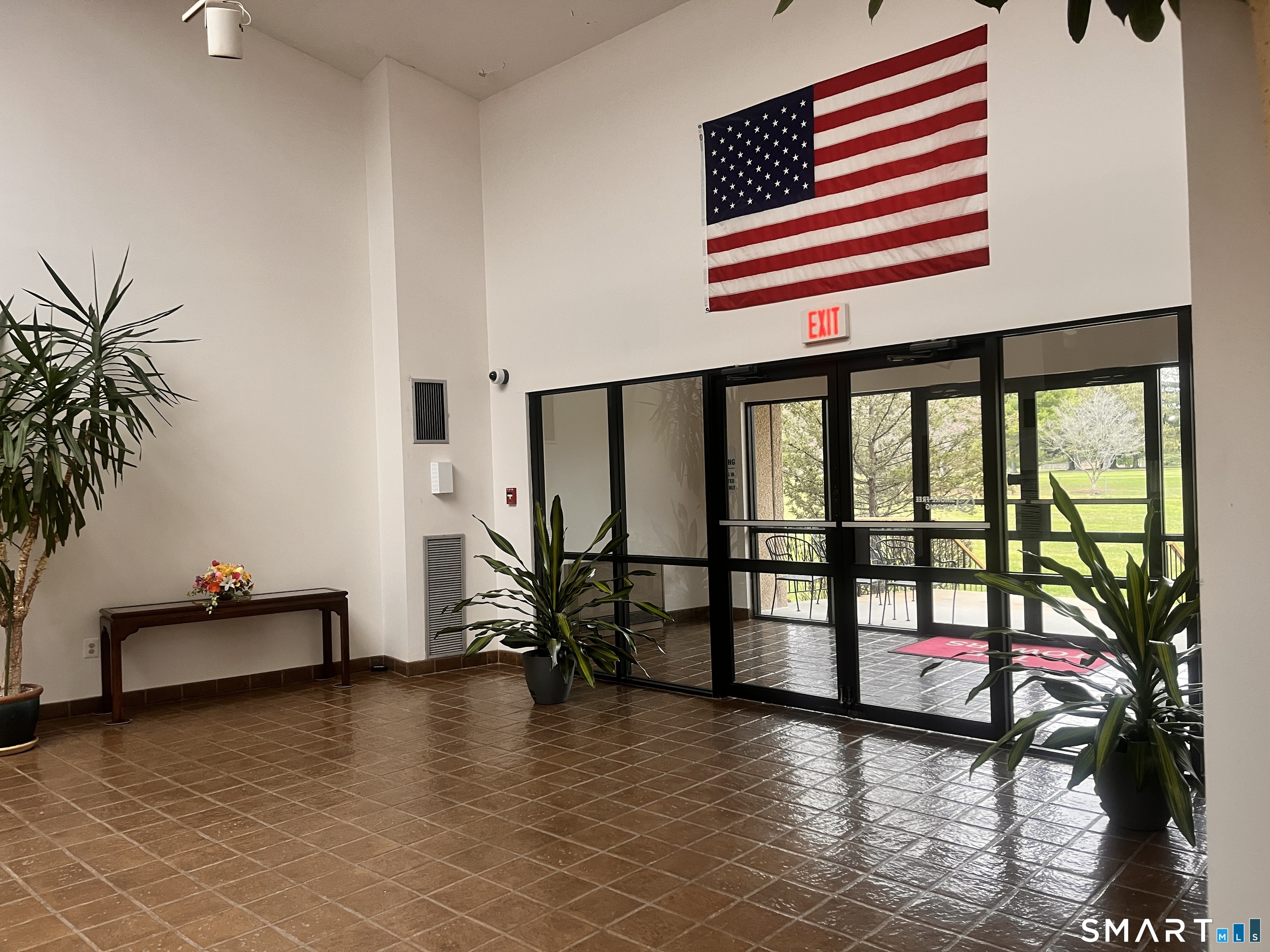 96 Putter Drive, Unit 510N Wallingford, CT 06492 - Photo 3 of 23 a view of livingroom with furniture