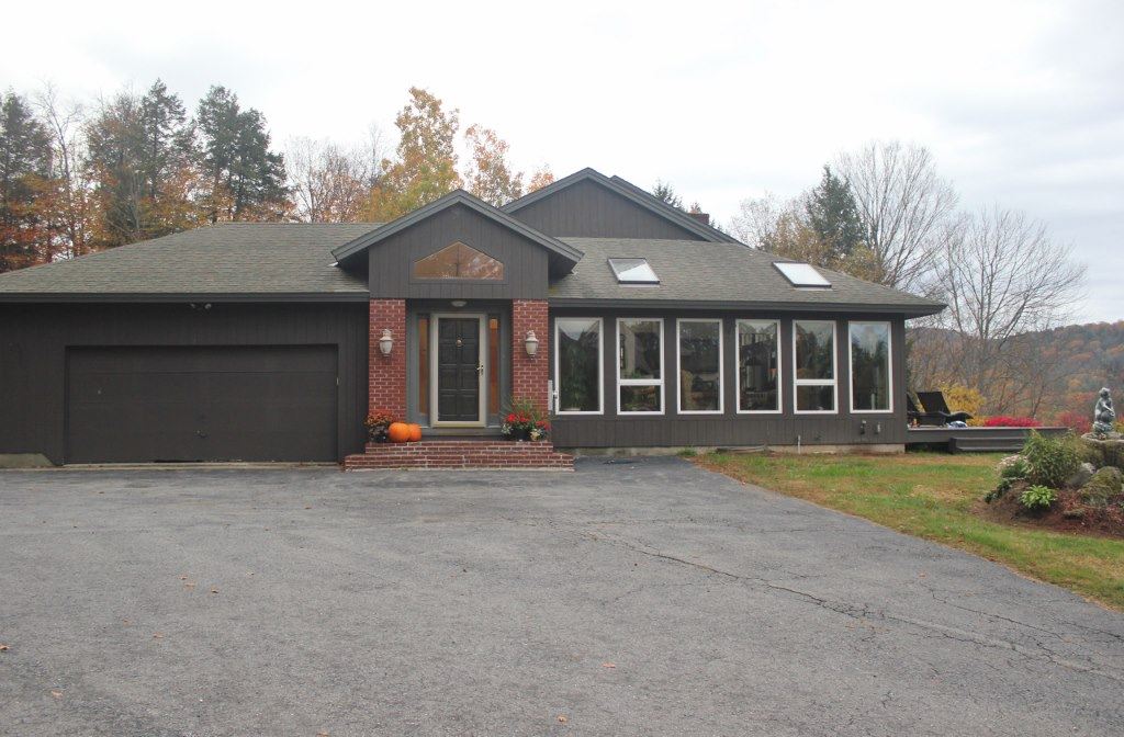 190 Fairground Heights Springfield, VT 05156 - Photo 3 of 28 Gallery Image 3