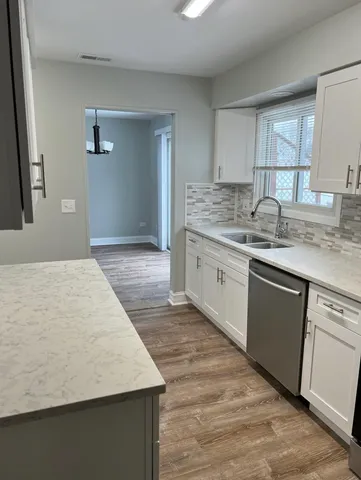 $365,000 | 528 Surf Court, Wheeling, IL 60090