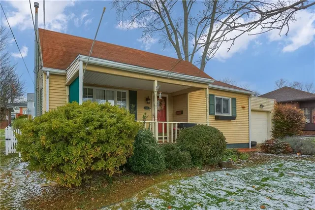 $165,000 | 904 Sunset Boulevard, Ellwood City, PA 16117