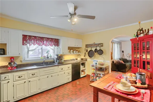 $165,000 | 904 Sunset Boulevard, Ellwood City, PA 16117