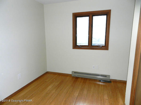 171 Salisbury Road Bushkill, PA 18324 - Photo 8 of 31 Bedroom 4