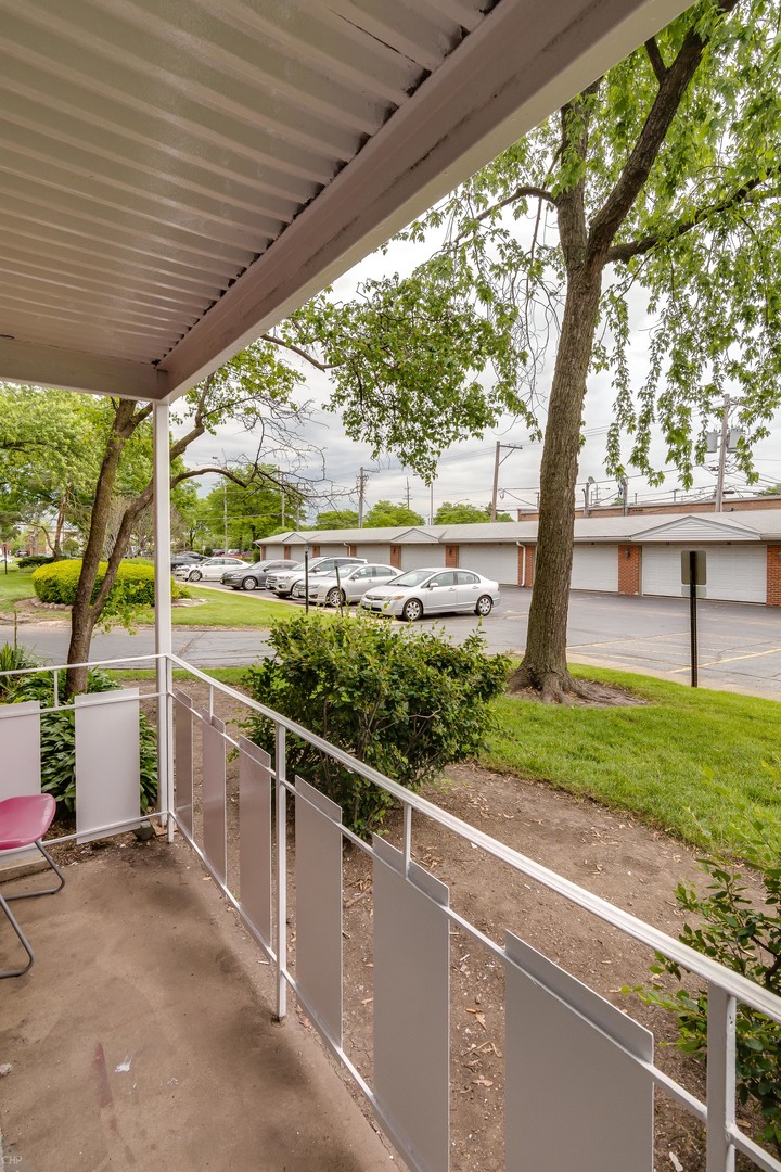 25 East Palatine Road, Unit 101 Arlington Heights, IL 60004 - Photo 27 of 30