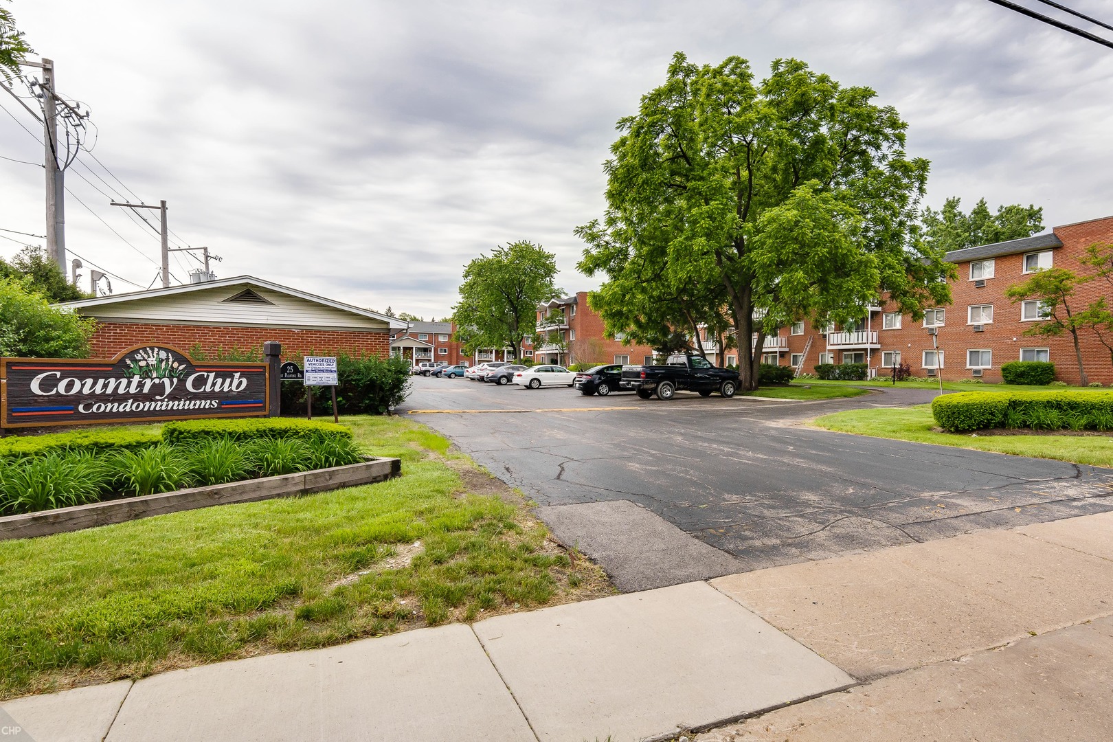 25 East Palatine Road, Unit 101 Arlington Heights, IL 60004 - Photo 4 of 30