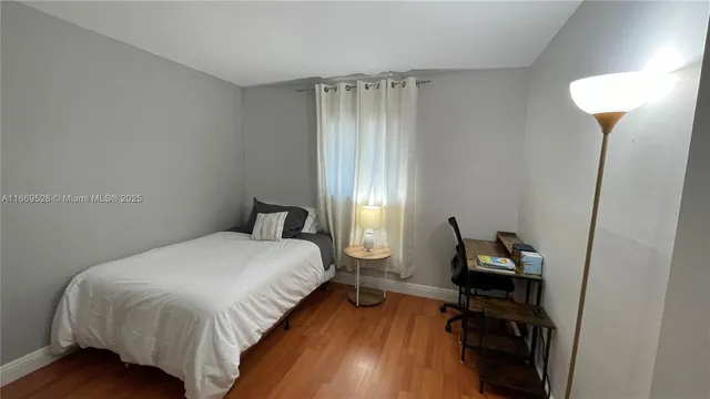 $3,000 | 840 Pine Drive, Unit 103, Pompano Beach, FL 33060