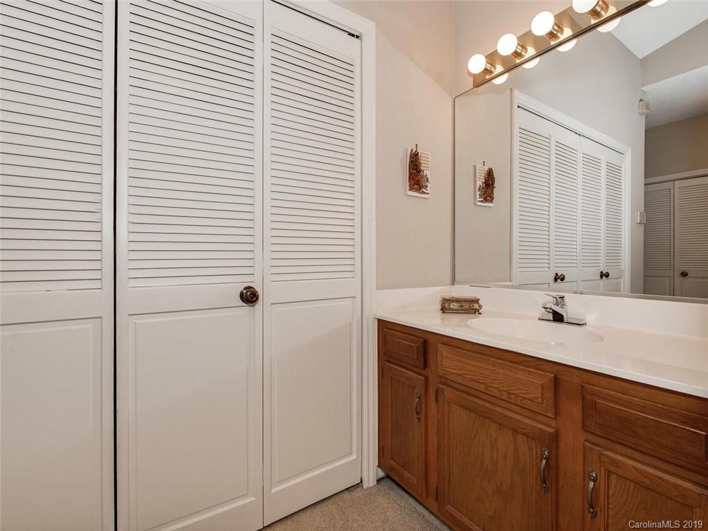 5423 Sharon Road, Unit 2 Charlotte, NC 28210 - Photo 22 of 38 Gallery Image 22