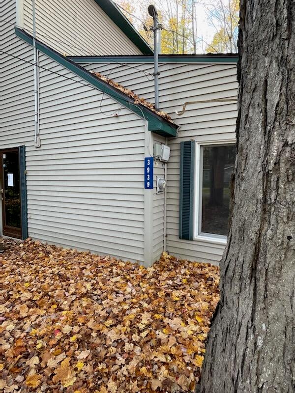 3939 Dees Road Houghton Lake, MI 48629 - Photo 9 of 24 Gallery Image 9