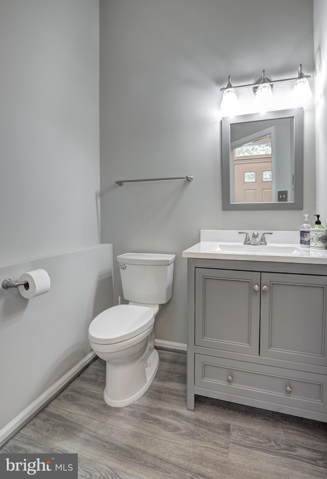 7567 Aspenpark Road Lorton, VA 22079 - Photo 15 of 32 Gallery Image 15