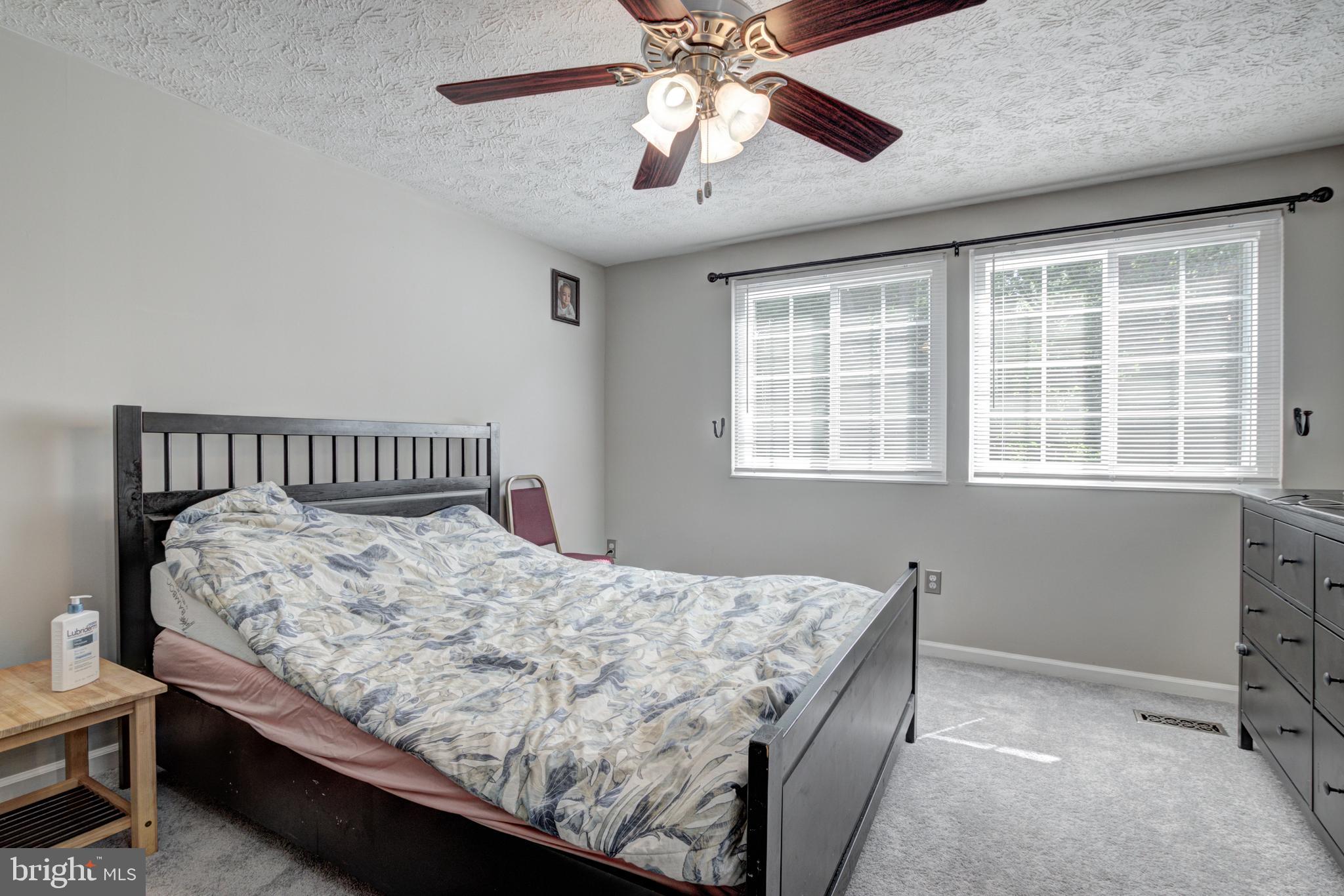 7567 Aspenpark Road Lorton, VA 22079 - Photo 17 of 32 Gallery Image 17