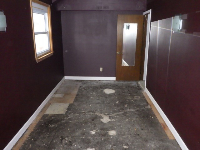 3756 West 85th Place Chicago, IL 60652 - Photo 8 of 19 an empty room with windows and closet