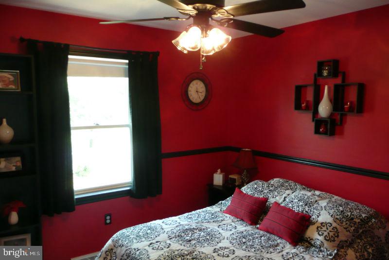 109 Chelsea Loop Lancaster, PA 17602 - Photo 18 of 42 Gallery Image 18
