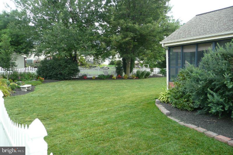 109 Chelsea Loop Lancaster, PA 17602 - Photo 2 of 42 Gallery Image 2