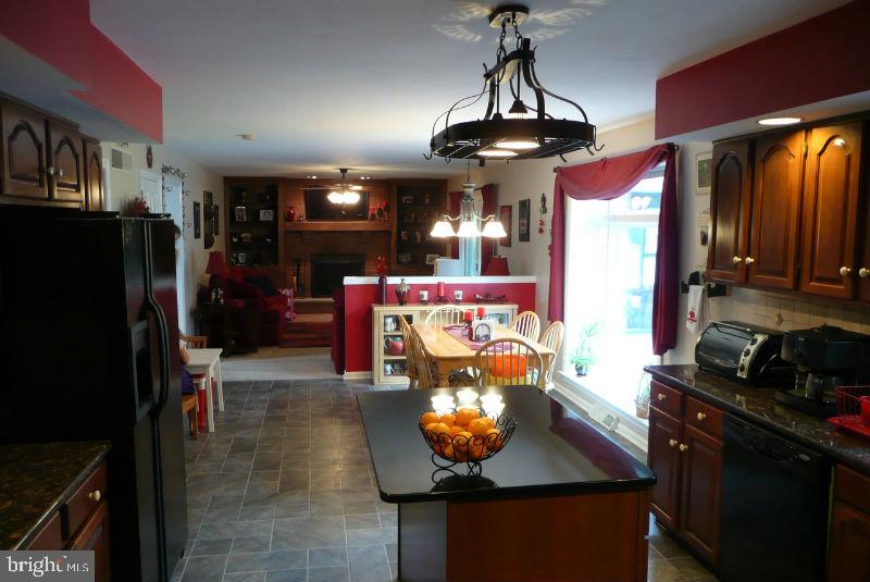 109 Chelsea Loop Lancaster, PA 17602 - Photo 40 of 42 Gallery Image 40