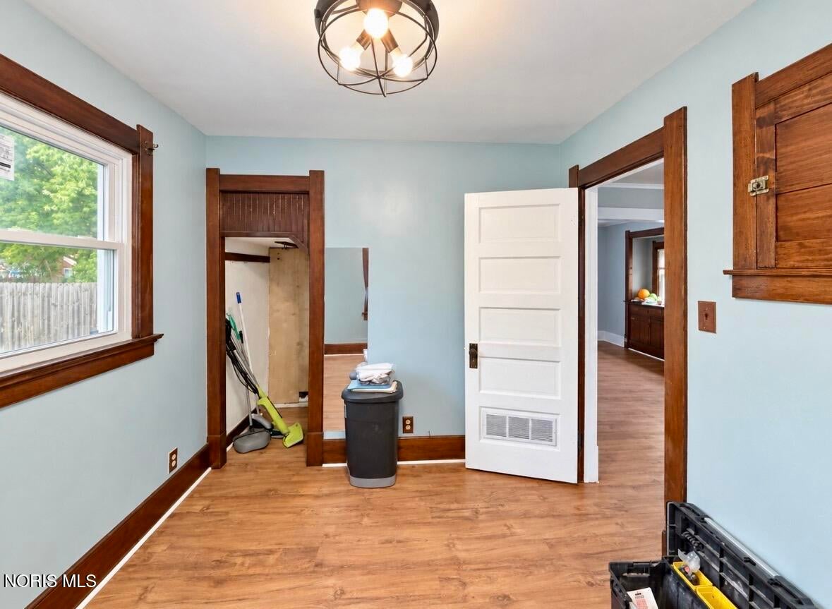 942 Cresceus Road Oregon, OH 43616 - Photo 12 of 29 Gallery Image 12