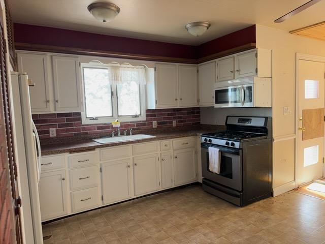 520 Main Street Menahga, MN 56464 - Photo 3 of 31