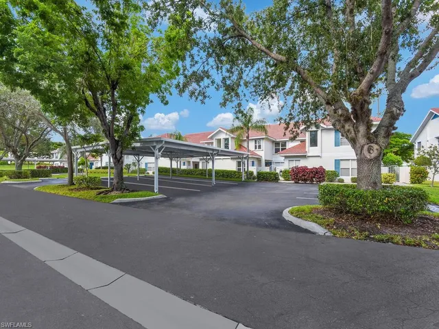 $5,400 | 5045 Cedar Springs Drive, Unit 204, Naples, FL 34110