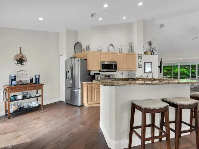 $5,400 | 5045 Cedar Springs Drive, Unit 204, Naples, FL 34110