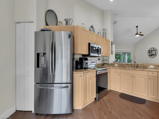 $5,400 | 5045 Cedar Springs Drive, Unit 204, Naples, FL 34110