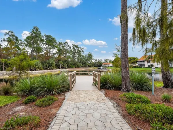 $5,400 | 5045 Cedar Springs Drive, Unit 204, Naples, FL 34110